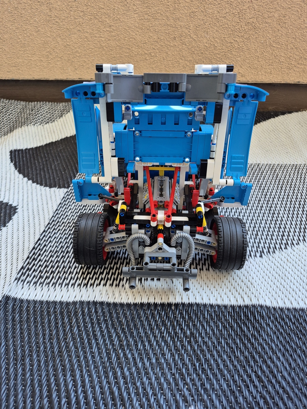 Lego Technic Rally Car - Picture 6 of 9